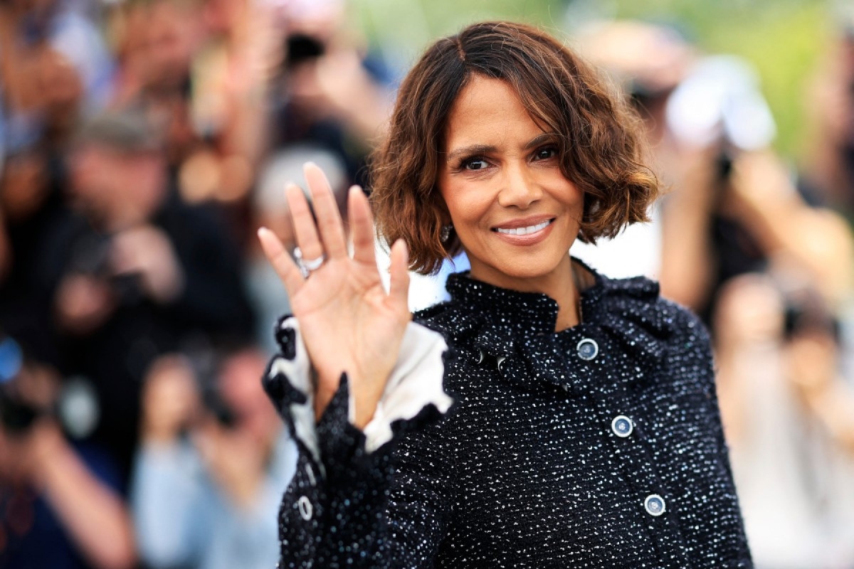 Atriz Halle Berry posa para fotos no Festival de Cannes