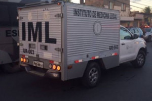 Viatura do instituto de Medicina Legal (IML)