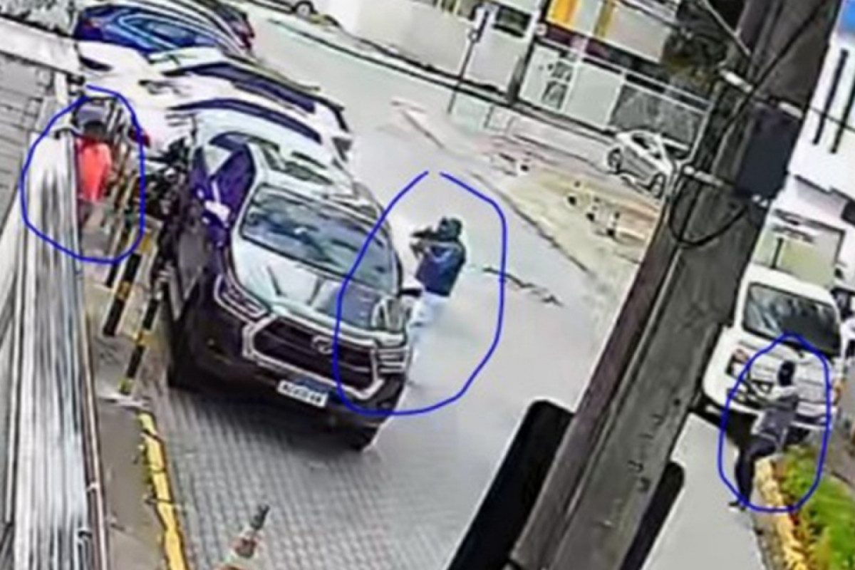 Cenas do assassinato do ex-PM Júnior Black