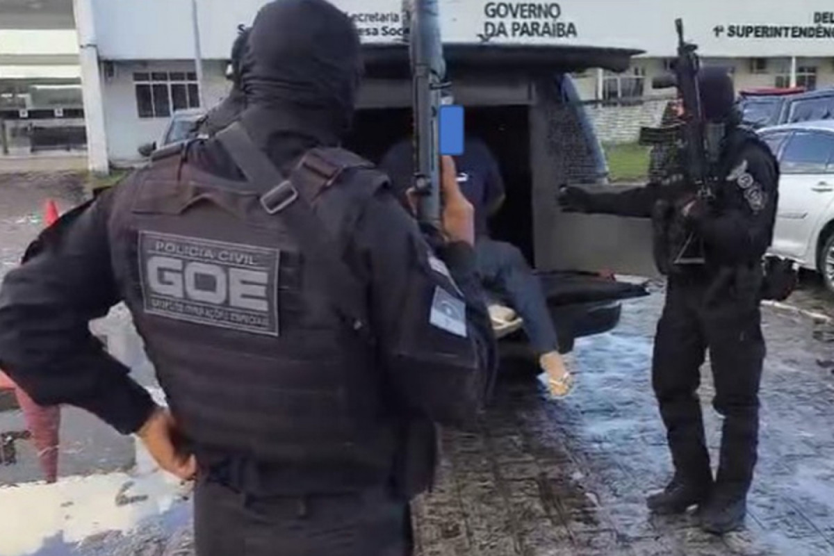 Cenas do assassinato do ex-PM Júnior Black