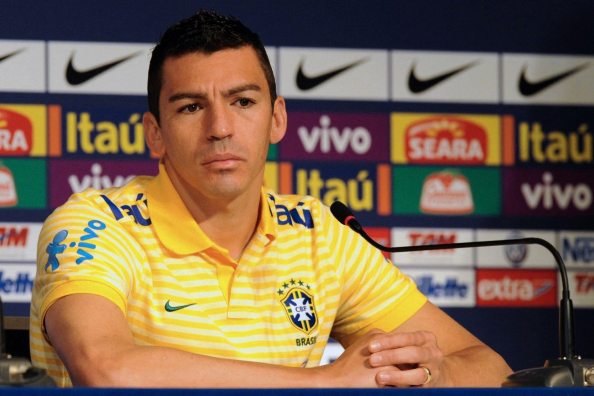 O ex-zagueiro Lúcio, titular da seleção brasileira que venceu a Copa do Mundo de 2002, foi hospitalizado com queimaduras/ AFP O ex-zagueiro Lúcio, titular da seleção brasileira que venceu a Copa do Mundo de 2002, foi hospitalizado com queimaduras/ AFP