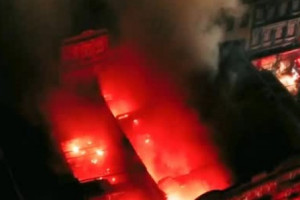 Fogo atingiu lojas no Centro