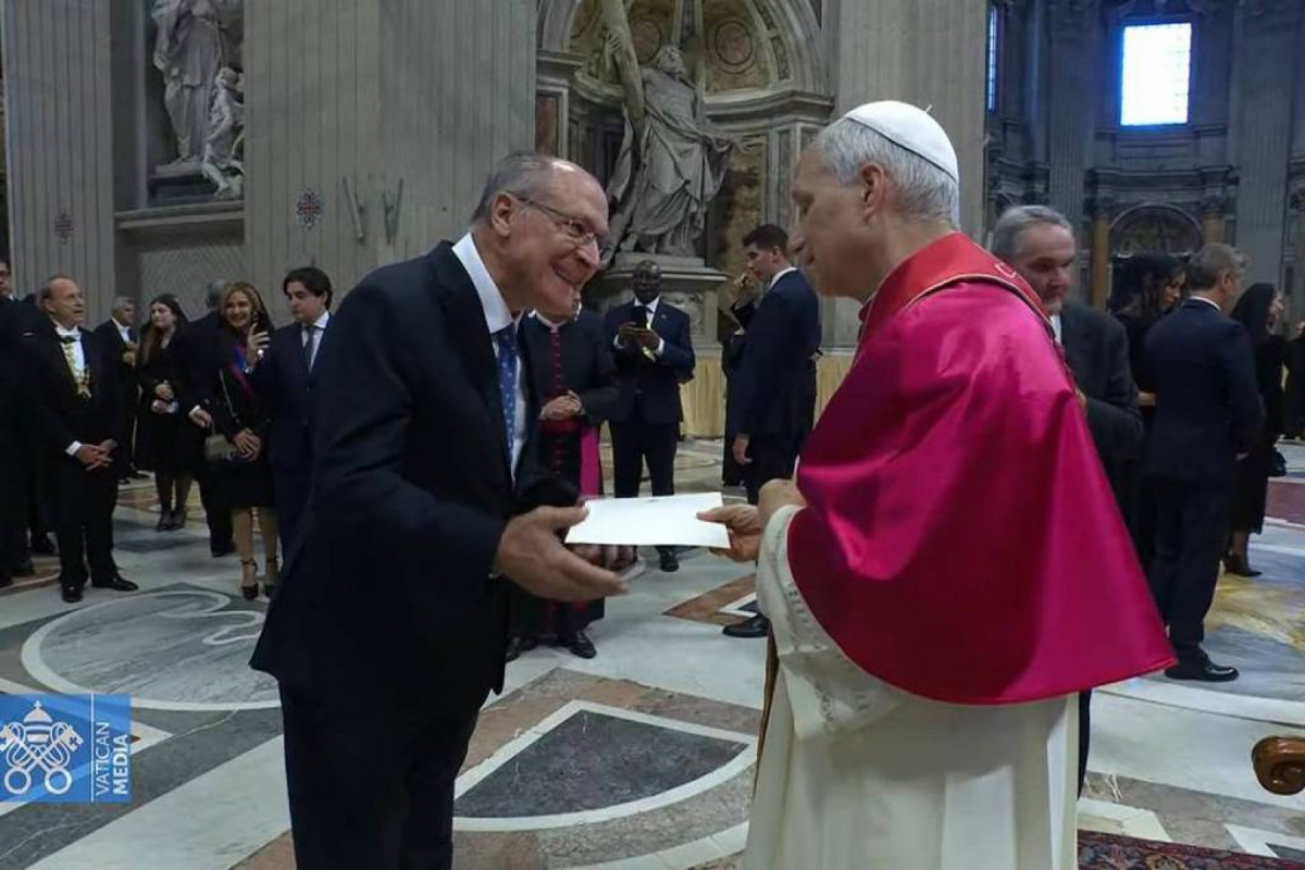 O papa Leão XIV recebeu o vice-presidente do Brasil Geraldo Alckmin /Reprodução/Vatican News
O papa Leão XIV recebeu o vice-presidente do Brasil Geraldo Alckmin /Reprodução/Vatican News