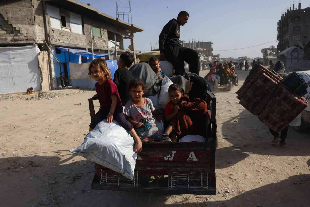Palestinos deixando o norte da Faixa de Gaza após ordens israelenses para evacuação. Foto: Bashar TALEB / AFP