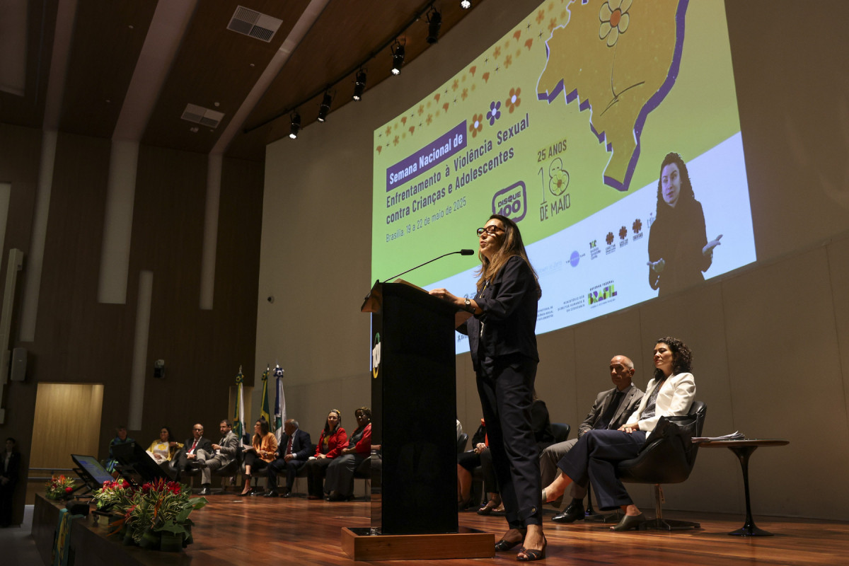 A primeira-dama, Janja Lula da Silva, durante a abertura da Semana Nacional de Enfrentamento à Violência Sexual contra Crianças e Adolescentes(Marcelo Camargo/Agência Brasil) A primeira-dama, Janja Lula da Silva, durante a abertura da Semana Nacional de Enfrentamento à Violência Sexual contra Crianças e Adolescentes/Marcelo Camargo/Agência Brasil