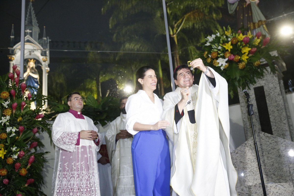 Governadora Raquel Lyra entrega obra do Santuário do Morro da Conceição (Crysli Viana/DP Foto) Governadora Raquel Lyra entrega obra do Santuário do Morro da Conceição /Crysli Viana/DP Foto