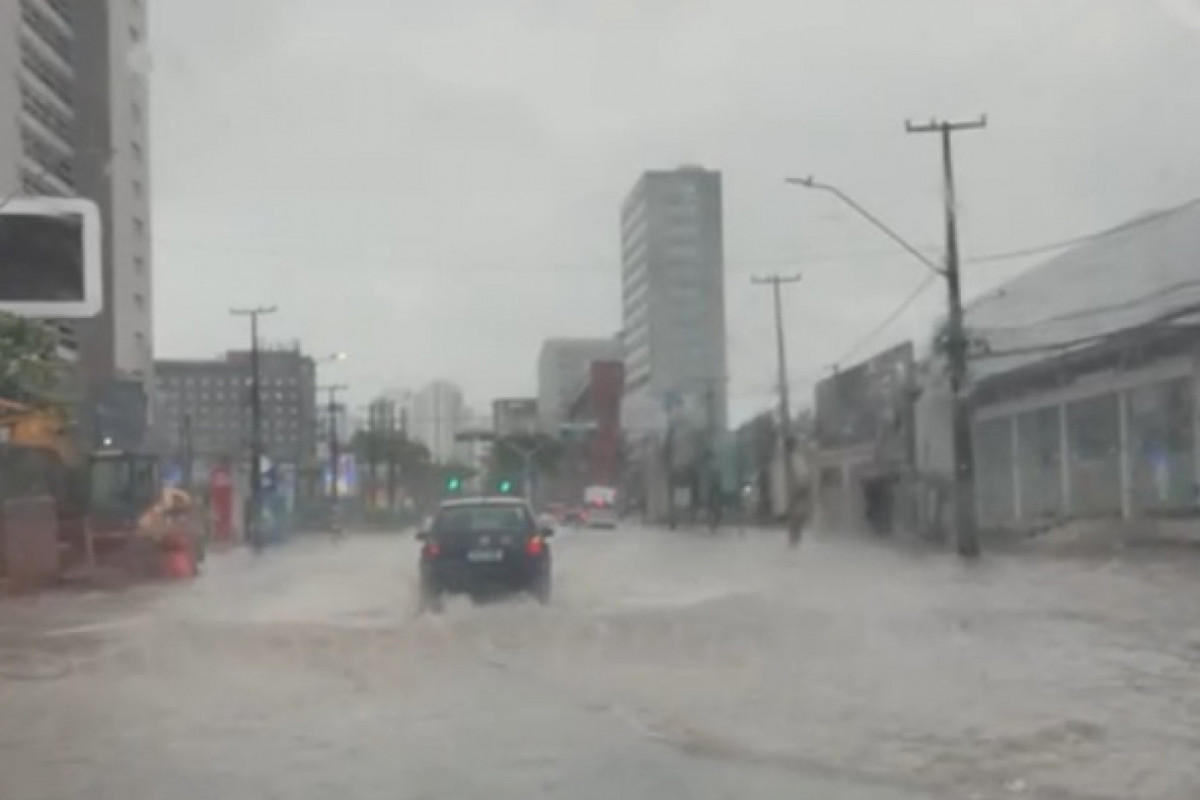 Chuva alagou rua da Zona Sul do Recife (Foto: Cortesia ) Chuva alagou rua da Zona Sul do Recife /Foto: Cortesia