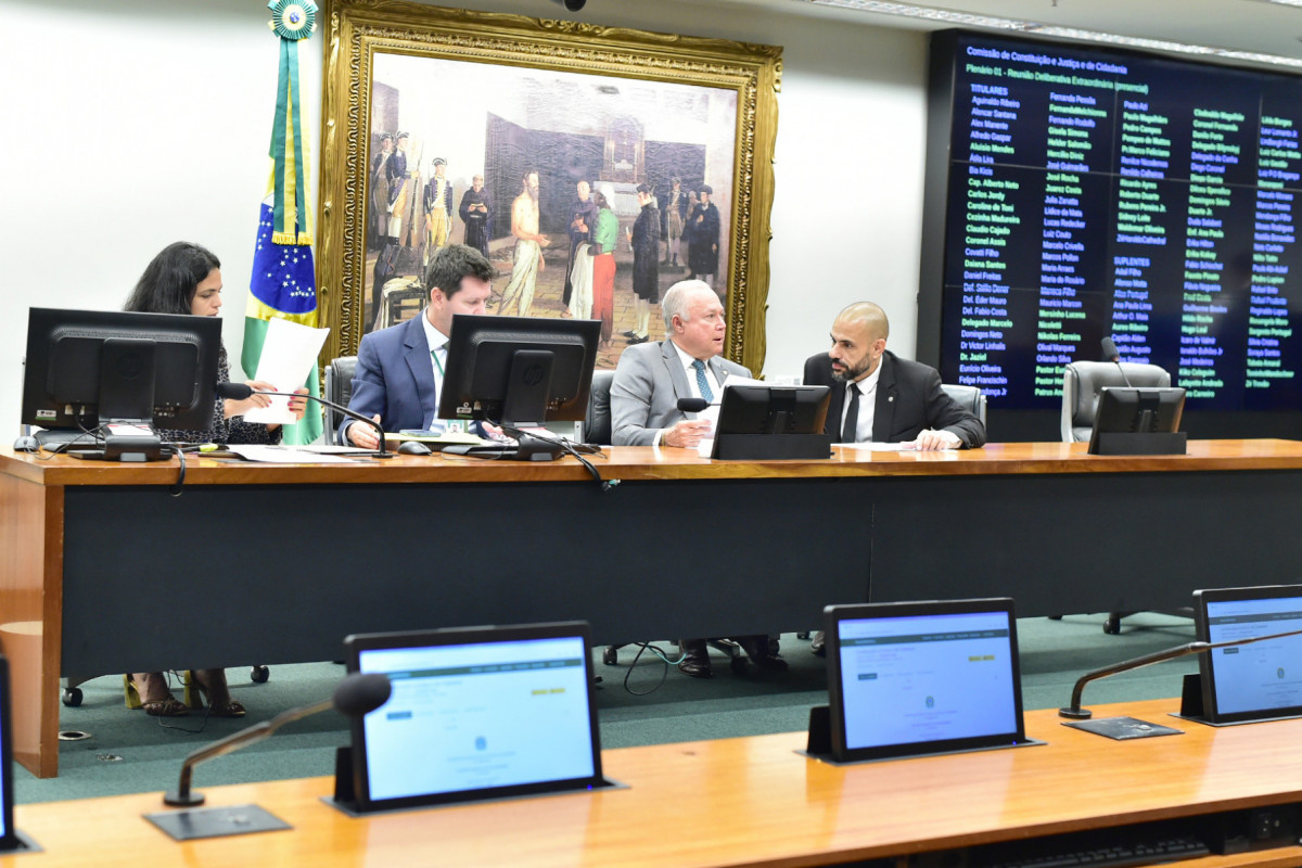 Discussão e votação de propostas legislativas (Foto: Zeca Ribeiro / Câmara dos Deputados) Discussão e votação de propostas legislativas/Foto: Zeca Ribeiro / Câmara dos Deputados