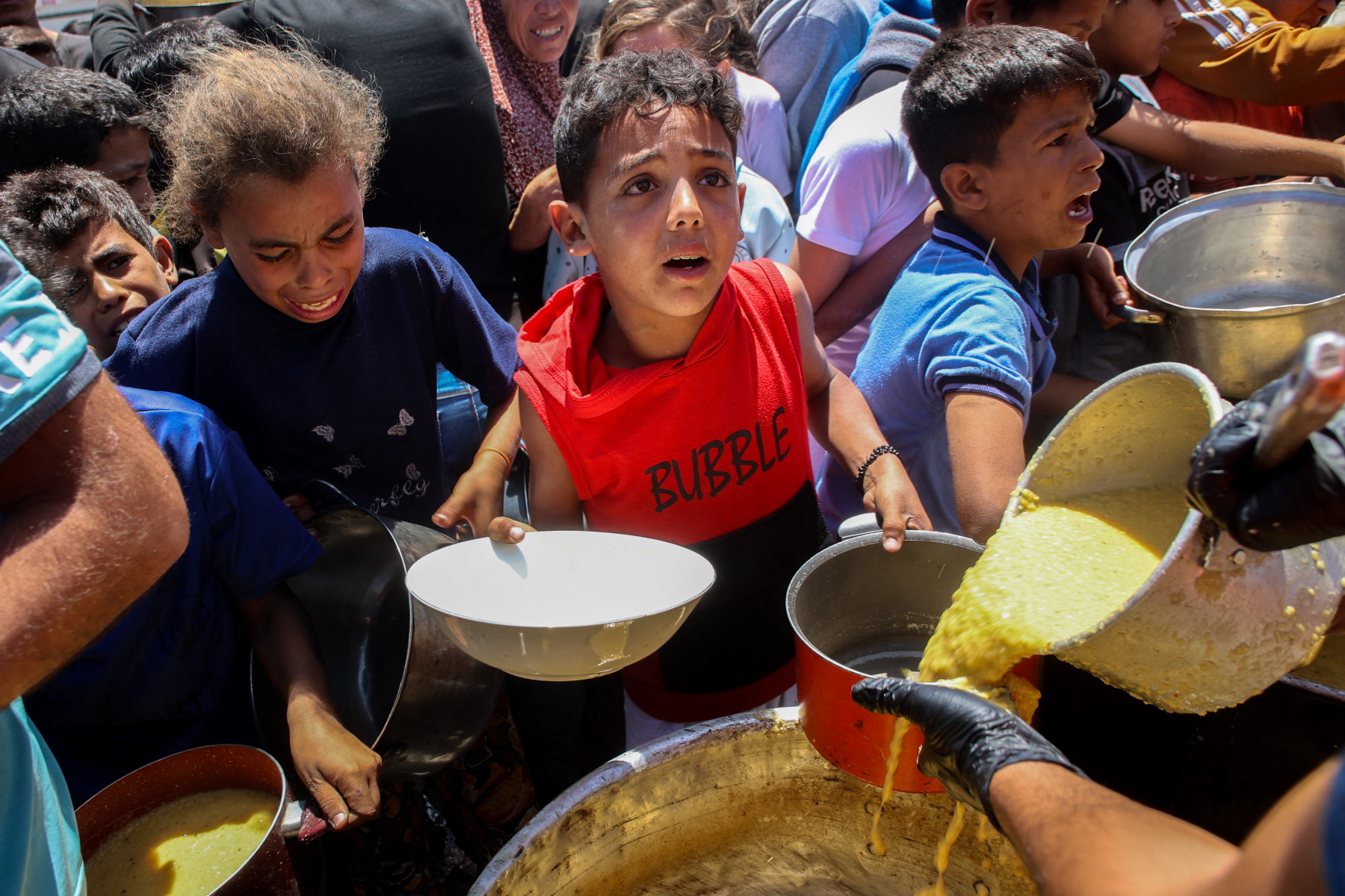 Distribuição de refeições na Faixa de Gaza