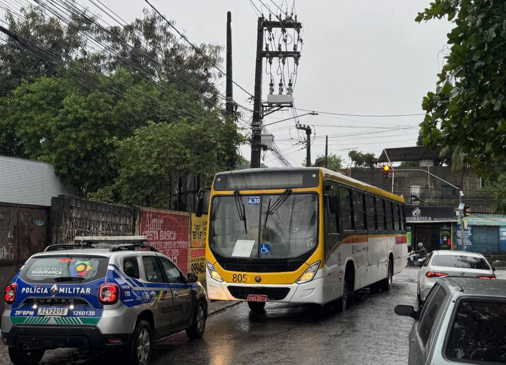 Polícia Militar esteve no local do atropelamento
