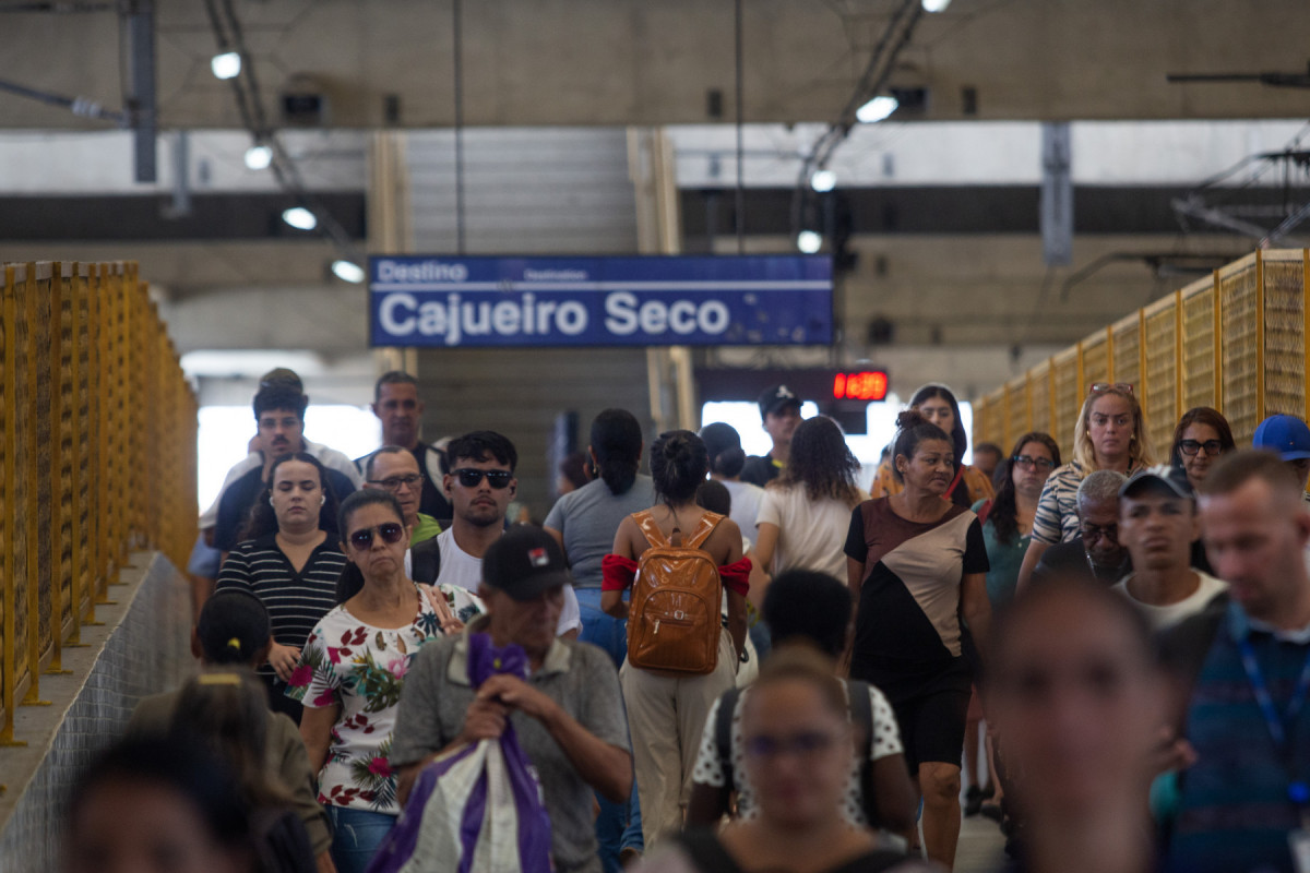 Pessoas no metrô