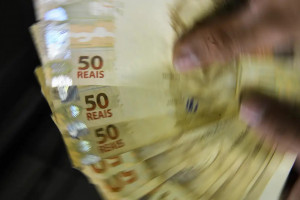 Aplicações de fundos nacionais no exterior continuarão isentas