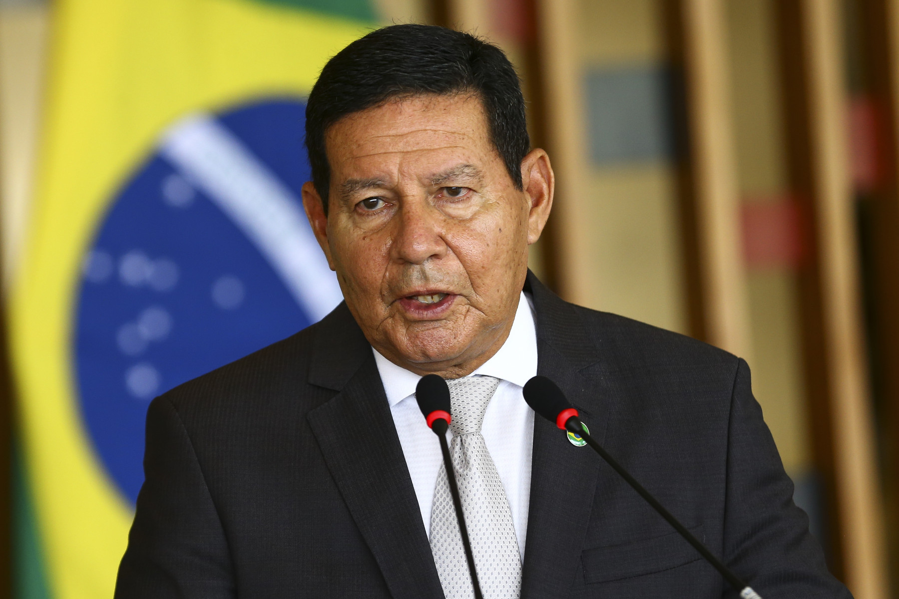 Senador Hamilton Mourão
