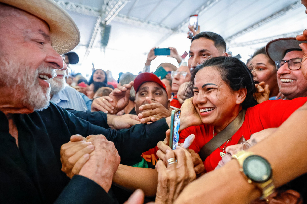 Lula durante a cerimônia de lançamento do Programa Solo Vivo