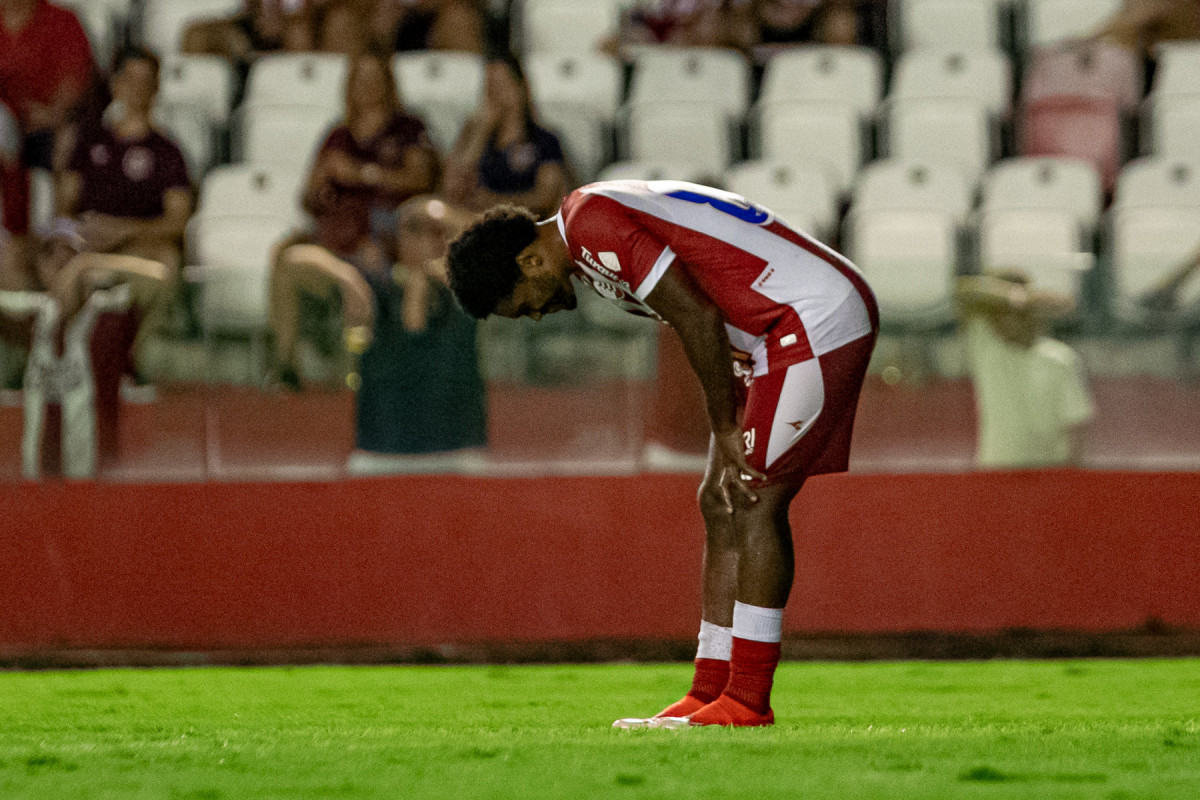 Jogador do Náutico, Bruno Mezenga./Rafael Vieira