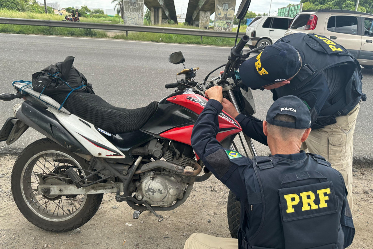 Operação da PRF intensifica fiscalização na BR-232 após aumento de mortes no Sertão de Pernambuco (Divulgação/PRF) Operação da PRF intensifica fiscalização na BR-232 após aumento de mortes no Sertão de Pernambuco/Divulgação/PRF