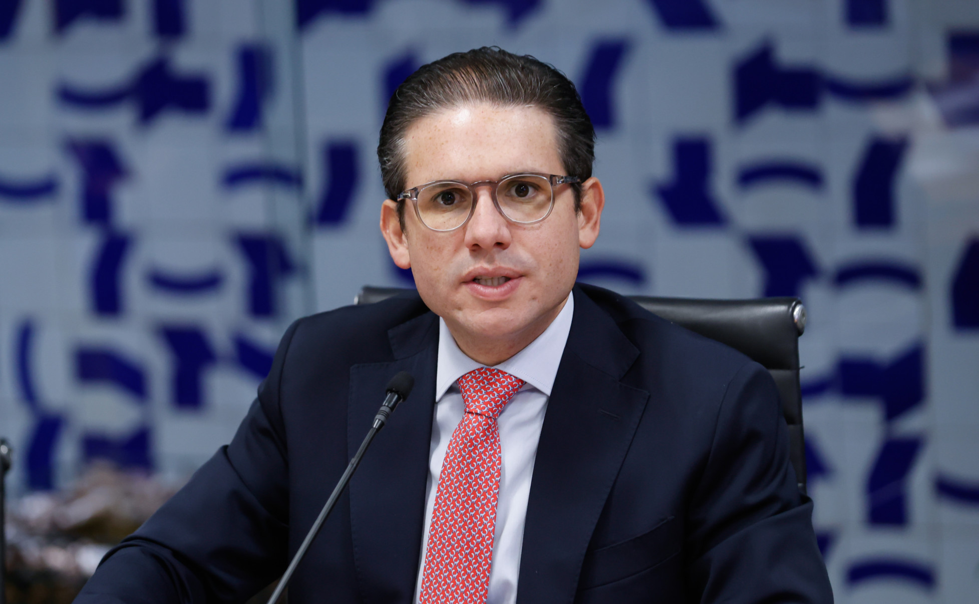 O posicionamento de Motta expõe a tensão entre Legislativo e Executivo em torno da medida
