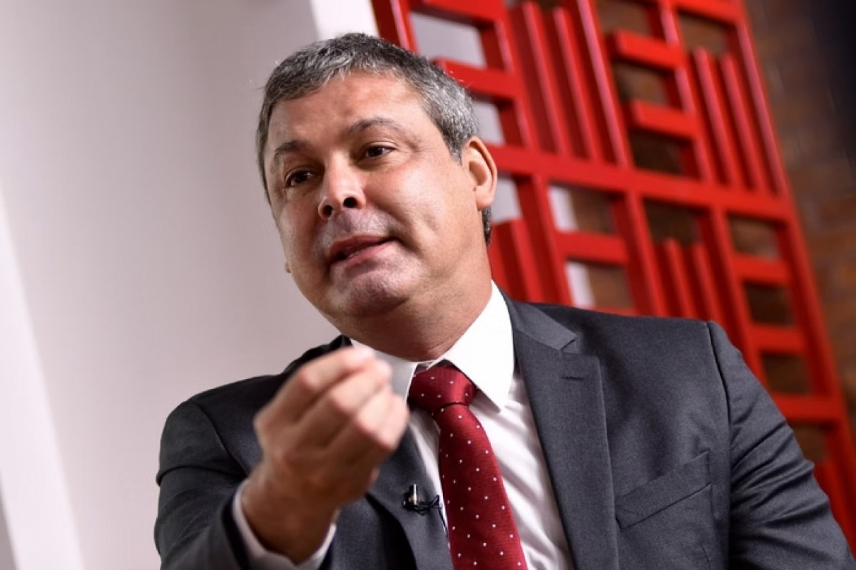 O deputado Lindbergh Farias sustenta que também deputado Eduardo Bolsonaro articula um movimento de ataque ao Supremo Tribunal Federal (STF) nos Estados Unidos.