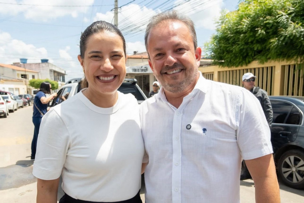 Mudança de partido de Fabinho Lisandro reforça sua aliança com Raquel Lyra (Divulgação) Mudança de partido de Fabinho Lisandro reforça sua aliança com Raquel Lyra/Divulgação