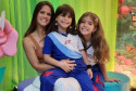 Bruna, mãe da Maitê e da Júlia, se surpreende com o progresso das duas desde o seu ingresso no Ensino Bilíngue - Divulgação