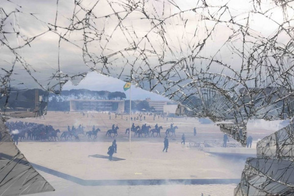 

Atos antidemocráticos de 8 de janeiro de 2023

