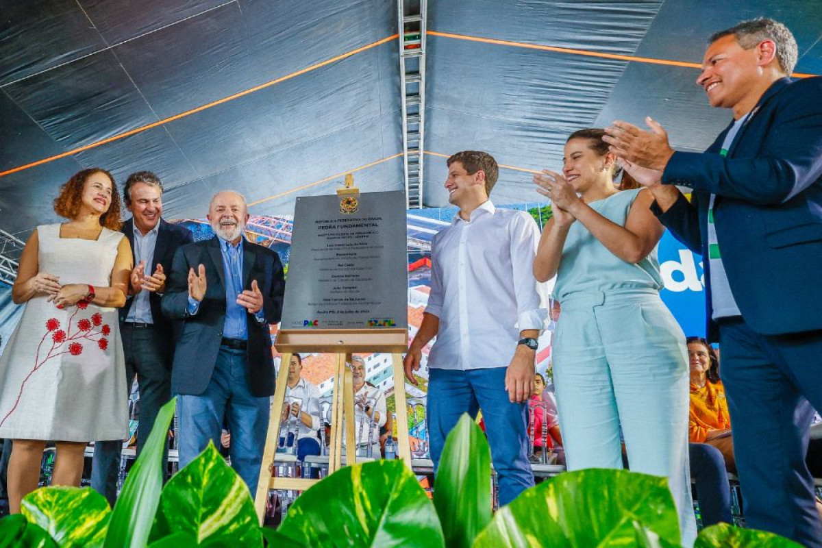 Presidente Lula elogiou Raquel Lyra e João Campos, mas evitou declarar apoio para eleição de 2026/Foto: Ricardo Stuckert