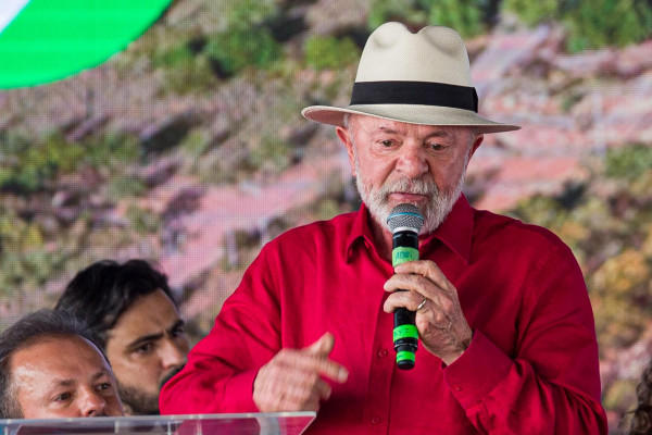 Lula assina ordem de serviço para nova etapa da Transposição em Salgueiro