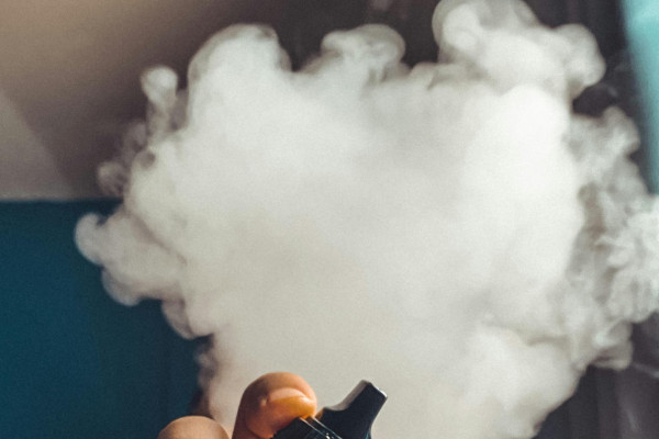 Dia Mundial sem Tabaco alerta para uso de cigarros eletrônicos