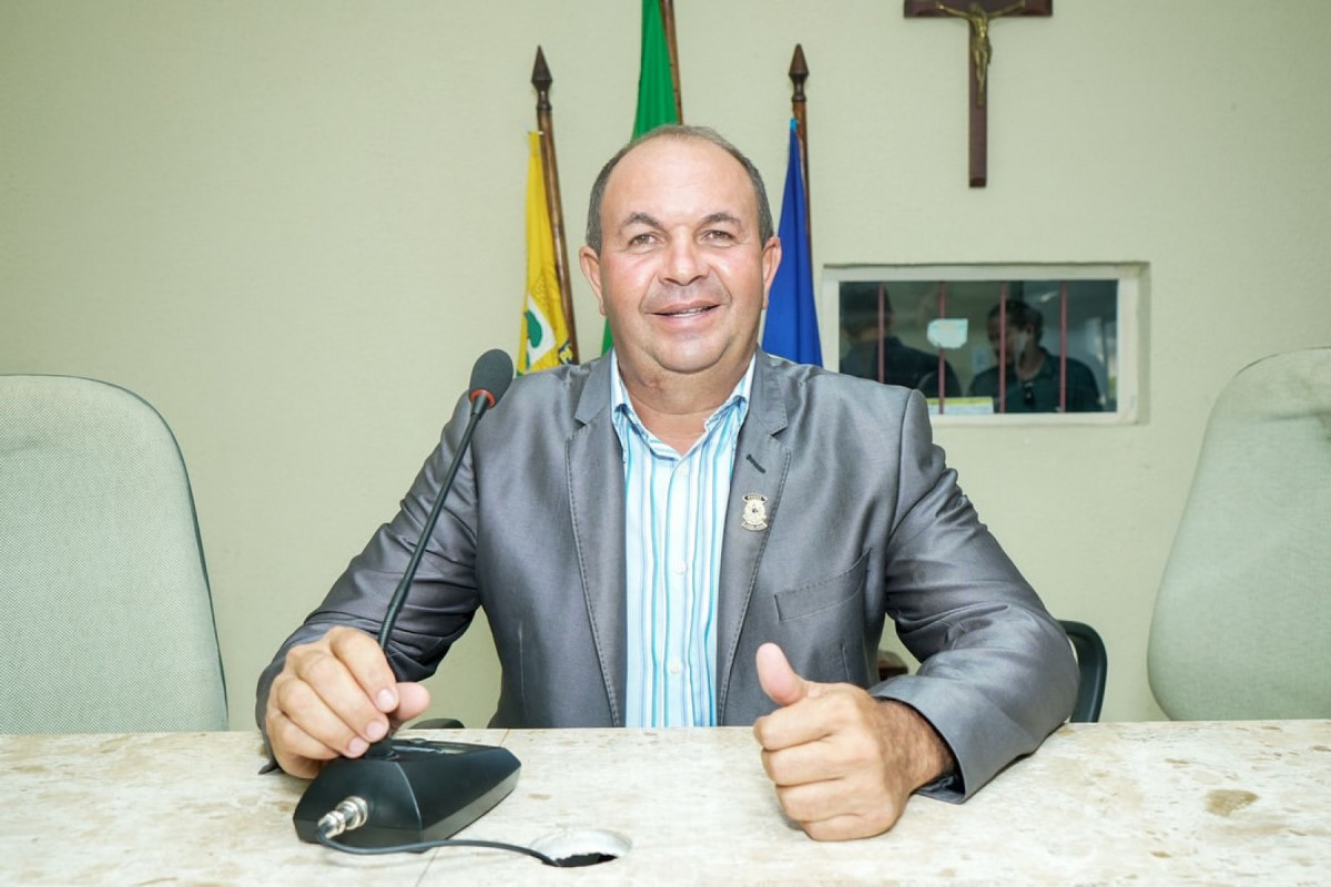 O vereador Charles Darks Rodrigues de Aguiar, o Charles Motorista (PL)