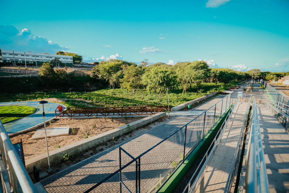 Espaço tem estruturas voltadas à preservação ambiental, práticas esportivas e convivência social
