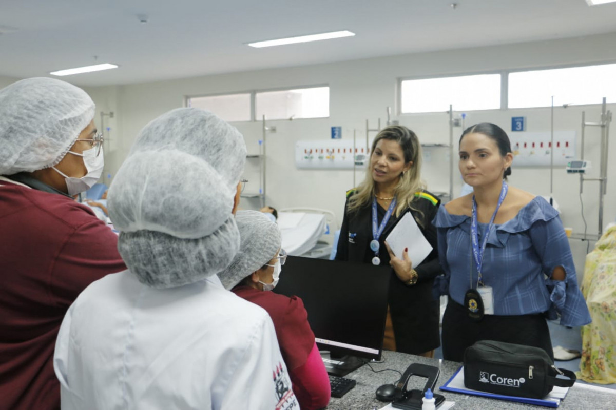 Visita foi iderada pela coordenadora-geral de fiscalização do Coren-PE, Dra. Ivana Andrade