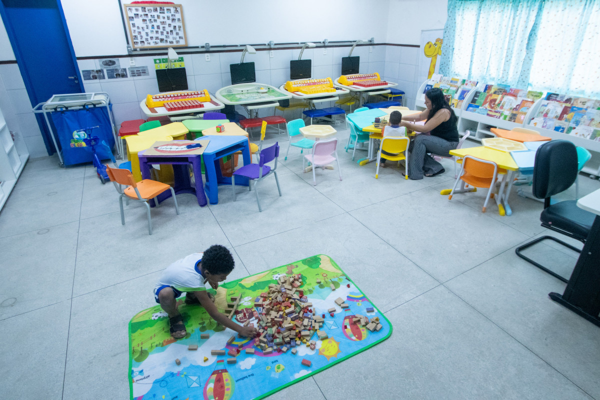Salas de aula possuem diversos estímulos para as crianças