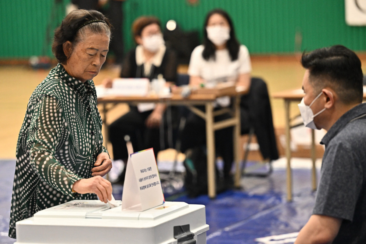 Local de votação em Seul /PEDRO PARDO/AFP