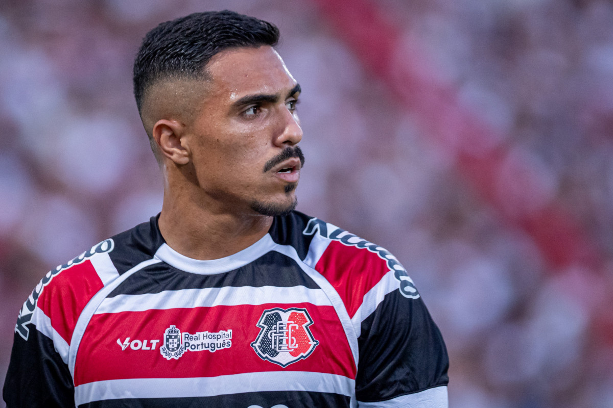 Jogador do Santa Cruz, Willian Jr./Rafael Vieira