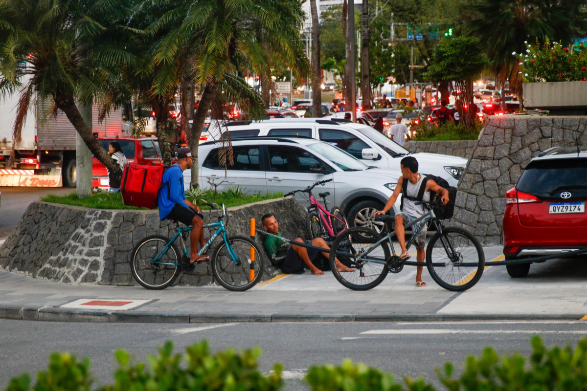 Ciclistas estão expostos a insegurança no trânsito e na violência (Foto: Marina Torres/DP Foto) Ciclistas estão expostos a insegurança no trânsito e na violência /Foto: Marina Torres/DP Foto