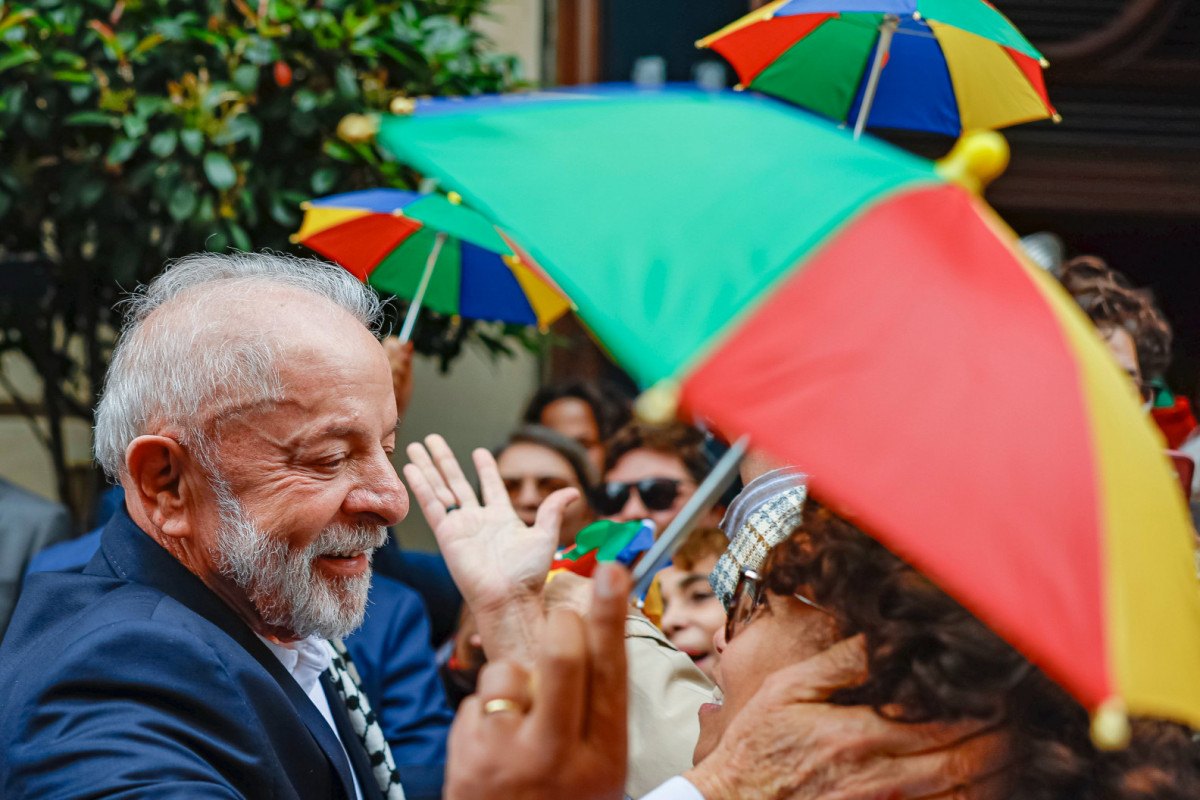 04.06.2025 - Presidente da República, Luiz Inácio Lula da Silva, durante a chegada a Paris, no Pavilhão de Autoridades do Aeroporto Paris-Orly. Paris - França.??Foto: Ricardo Stuckert / PR