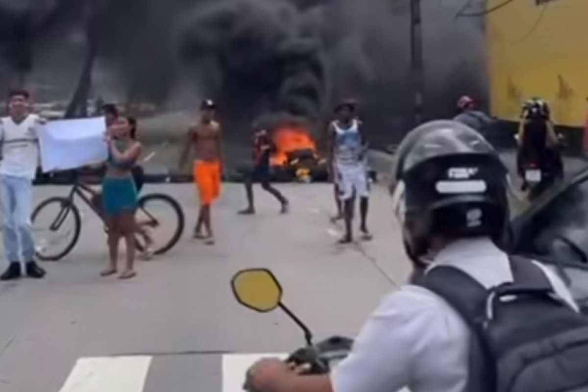 Motoristas estão impedidos de passar no local