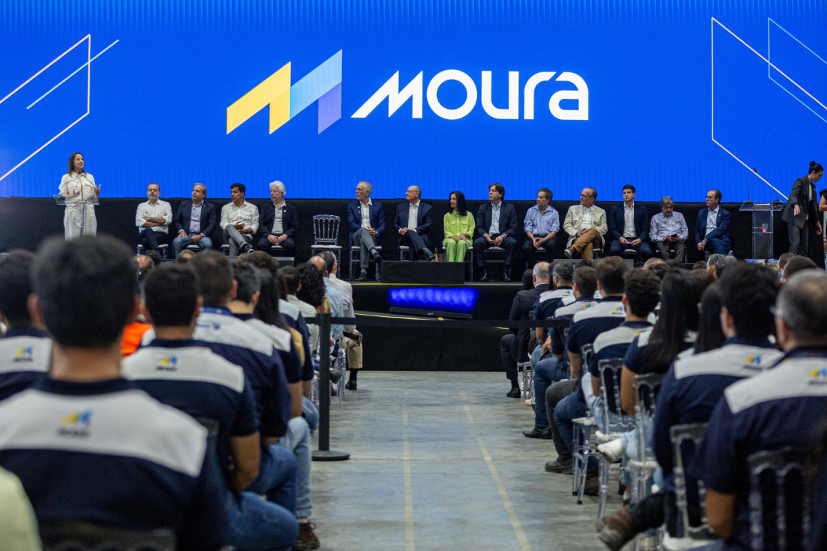 Geraldo Alckmin e Raquel Lyra na inauguração da Unidade de Reciclagem de Metais do Grupos Moura, em Belo Jardim