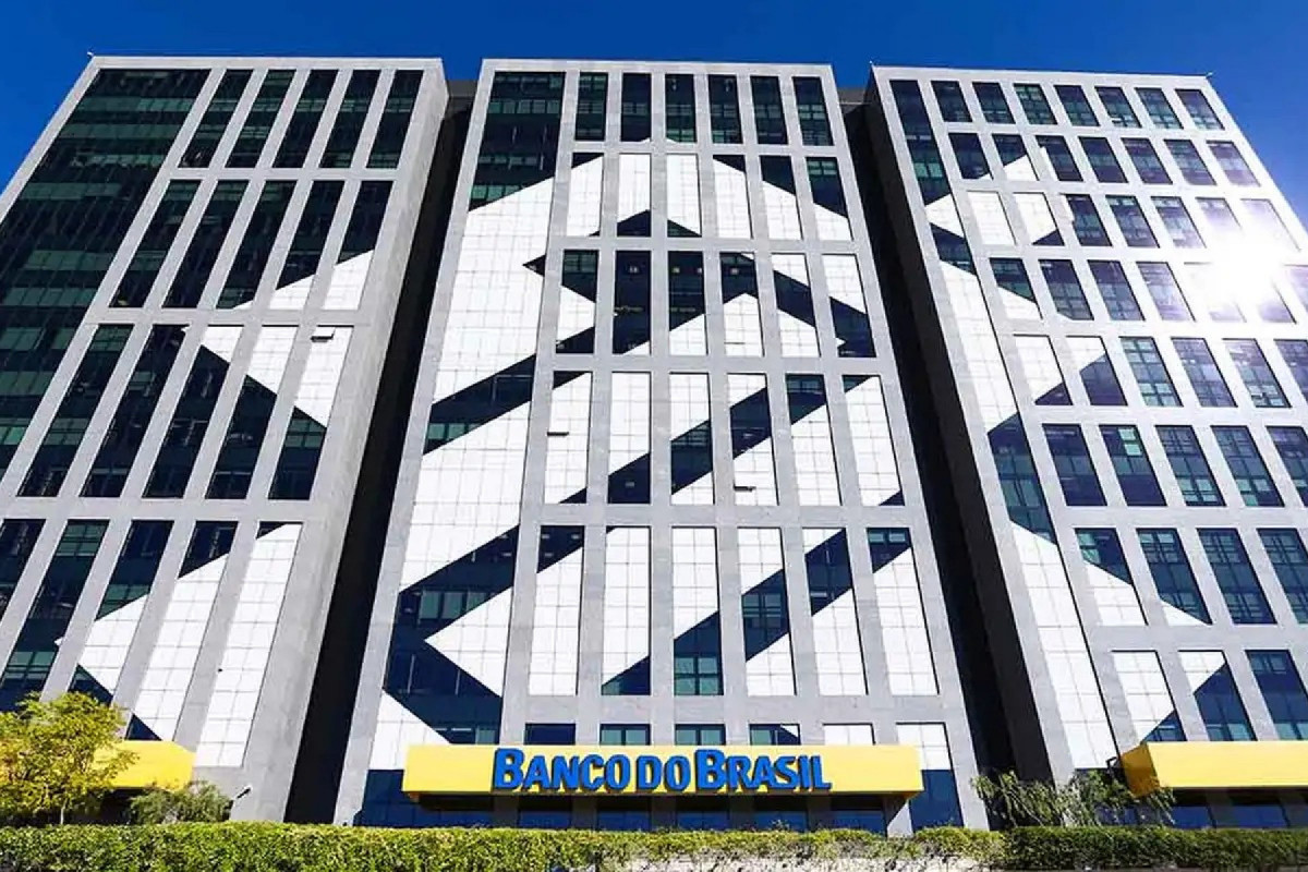 Oferecida gratuitamente aos clientes do BB, o Minhas Finanças promove a educação financeira e ajuda a planejar o orçamento familiar de maneira mais eficaz