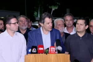 Ministro da Fazenda, Fernando Haddad, dá entrevista após reunião sobre o IOF