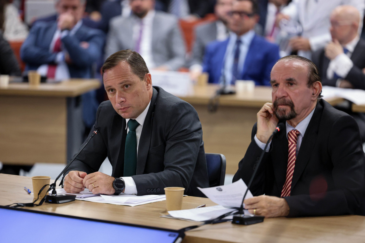 Interrogatórios dos réus da Ação Penal (AP) 2668

Mauro Cesar Barbosa Cid e Dr. Cezar Roberto Bitencourt