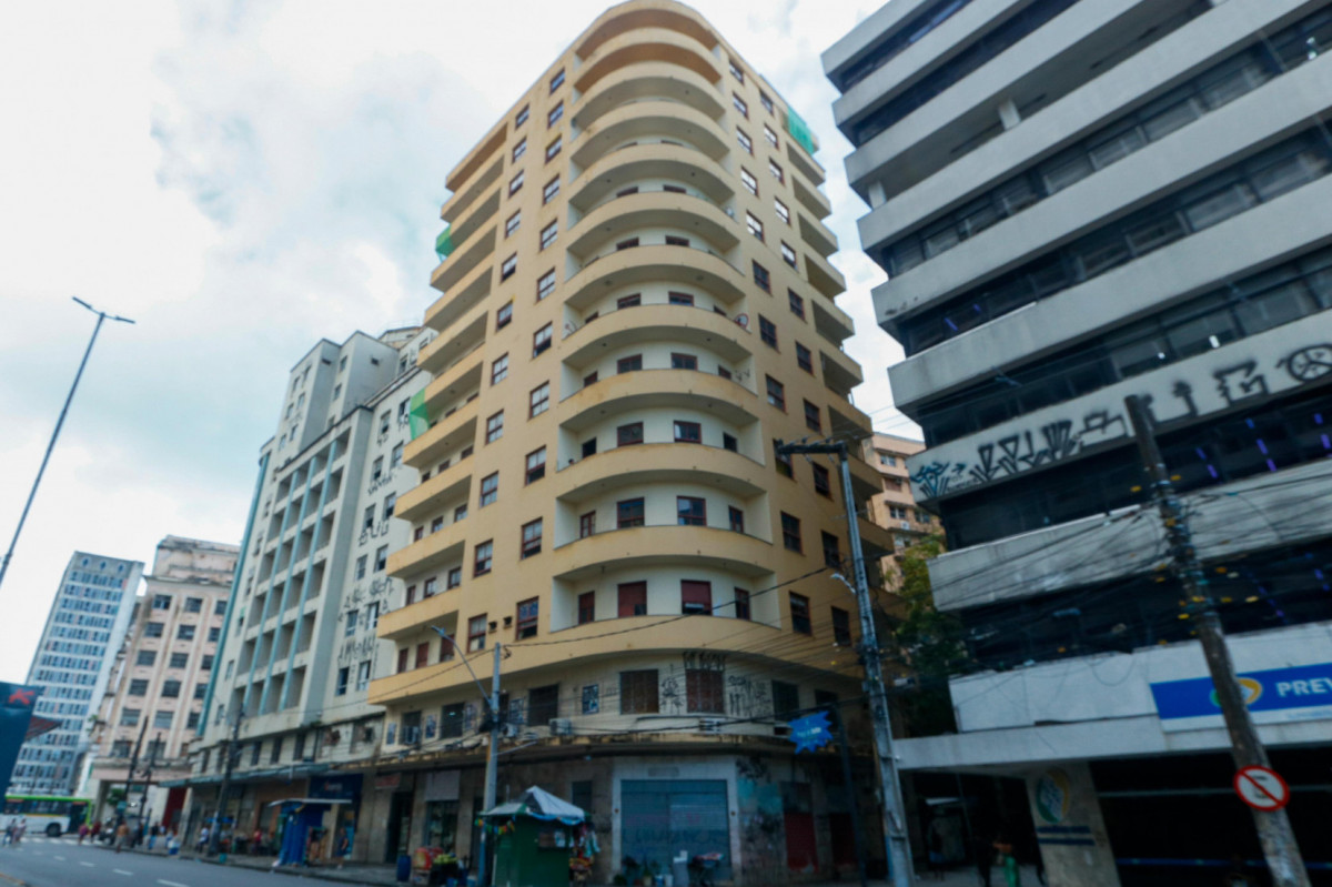 Edifício Pernambuco, no bairro de Santo Antônio.