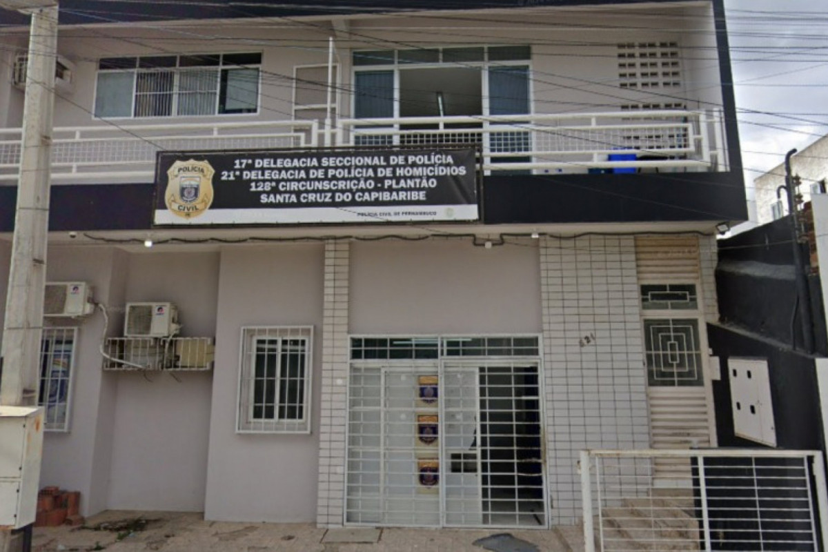 Delegacia de Santa Cruz do Capibaribe ( Google Street View/Reprodução) Delegacia de Santa Cruz do Capibaribe/ Google Street View/Reprodução