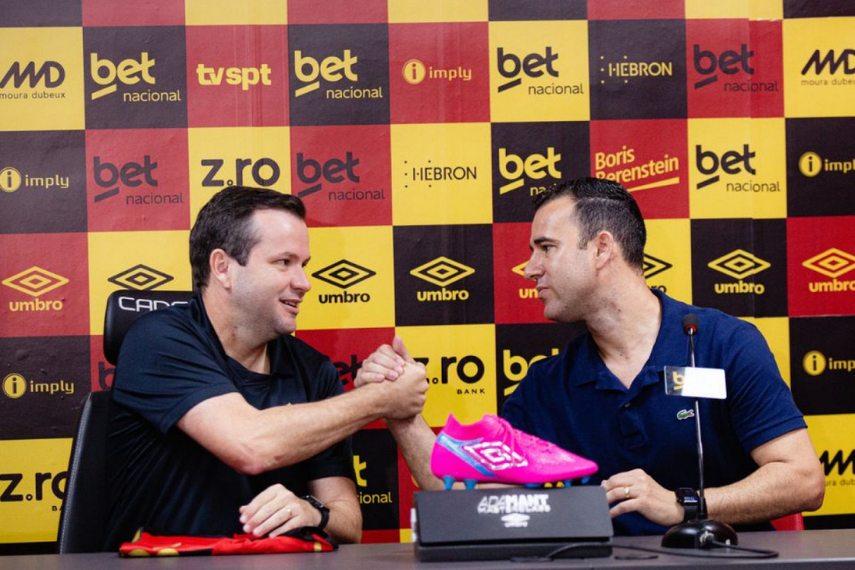Daniel Paulista e Thiago Gasparino (Paulo Paiva/Sport) Daniel Paulista e Thiago Gasparino/Paulo Paiva/Sport