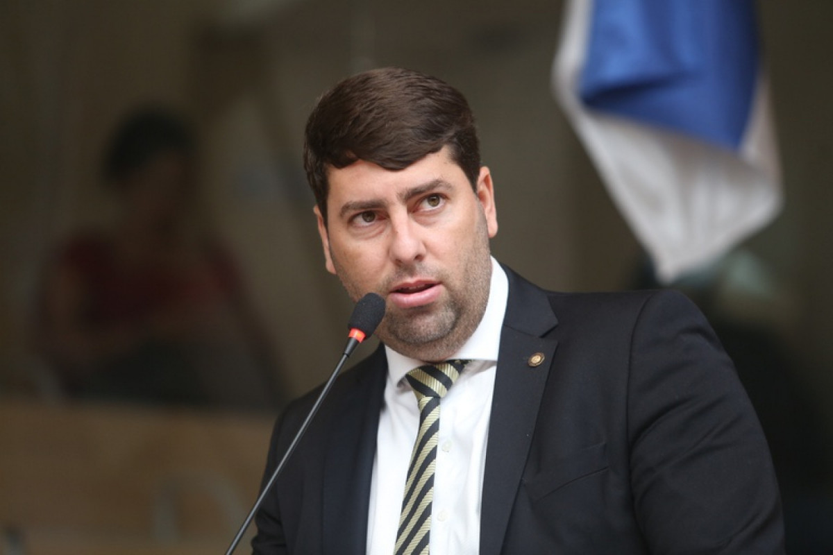 Líder do Governo na Câmara do Recife, vereador Samuel Salazar