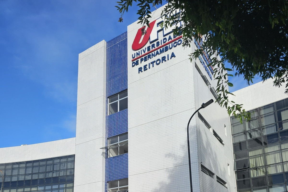 Parceria da SEAP e UPE amplia curso pré-vestibular Prevupe