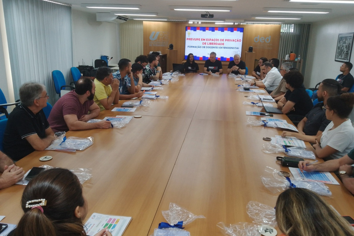 Parceria da SEAP e UPE amplia curso pré-vestibular Prevupe