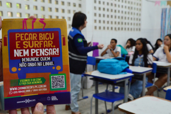 Estudantes receberam orientações de profissionais do Grande Recife a não praticar