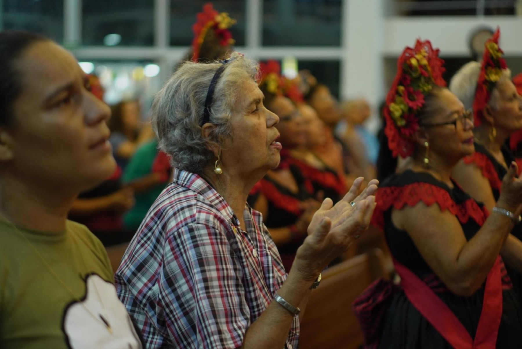 A Procissão dos Santos Juninos é promovida pela Prefeitura do Recife, por meio da Secretaria de Cultura e da Fundação de Cultura Cidade do Recife