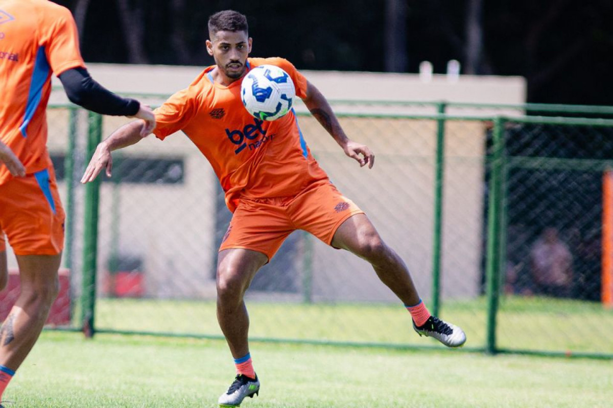 Hereda durante treinamento no CT José de Andrade Médicis (Paulo Paiva/Sport Recife) Hereda durante treinamento no CT José de Andrade Médicis/Paulo Paiva/Sport Recife